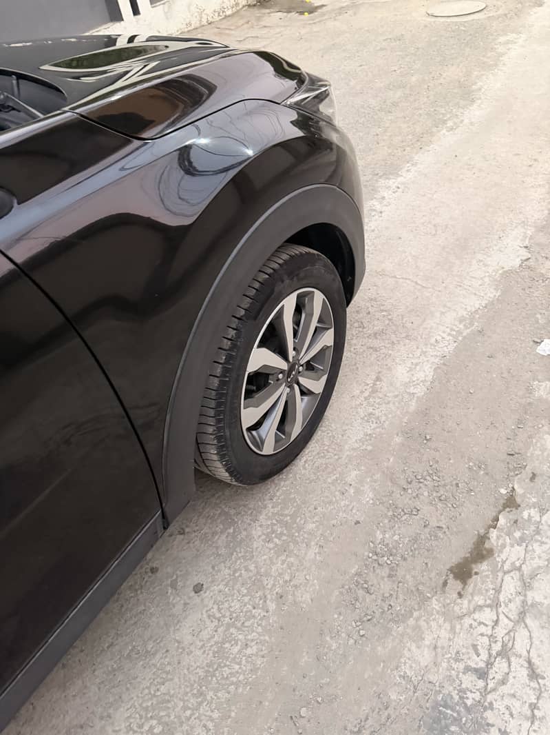 KIA Stonic EX+ 2021 | B To B Genuine | Low Mileage 4