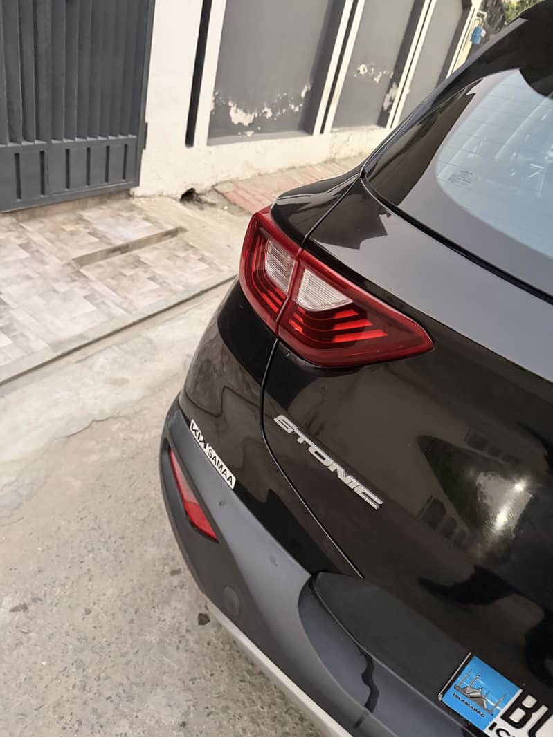 KIA Stonic EX+ 2021 | B To B Genuine | Low Mileage 12