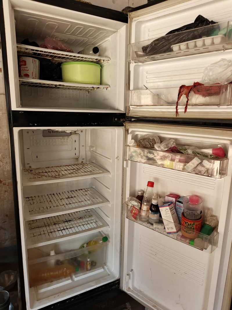 PEL REFRIGERATOR 0