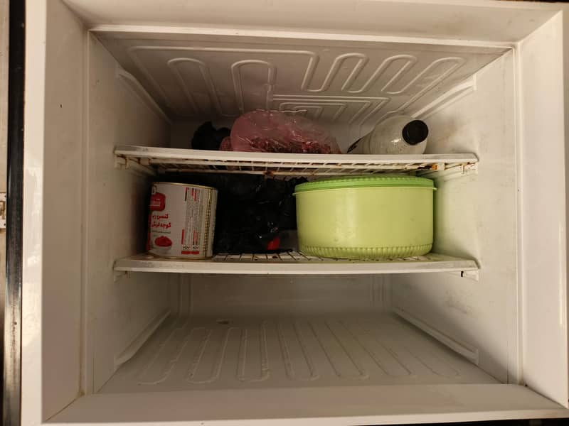 PEL REFRIGERATOR 3