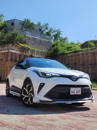 Toyota C-HR G-LED 2019/2024 [ URGENT SALE ]
