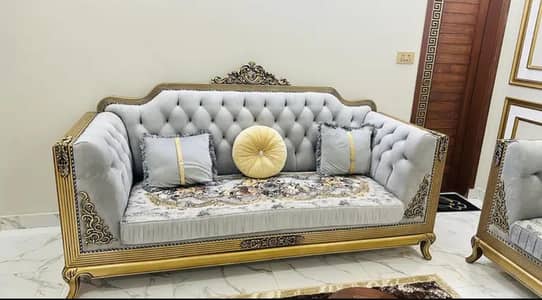 10 seaters luxury sofa with center Table