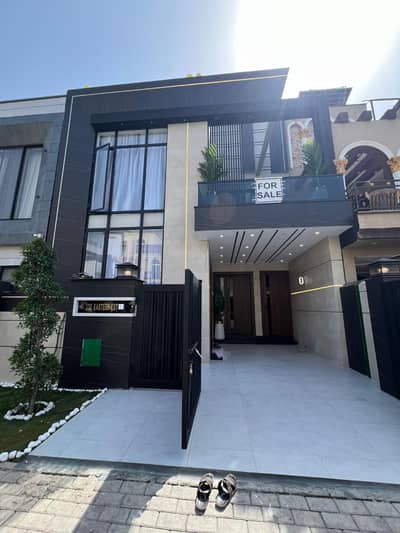 5 Marla Luxury House for Rent in BB Block, Bahria Town