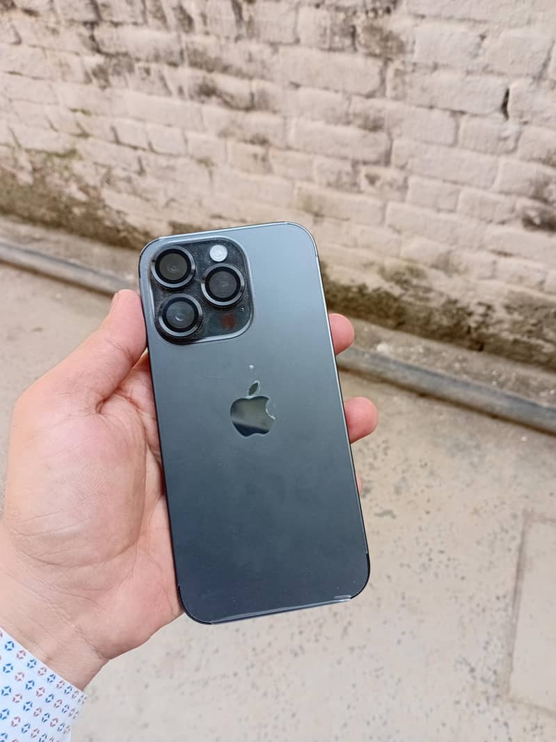 iphone 14 pro 2