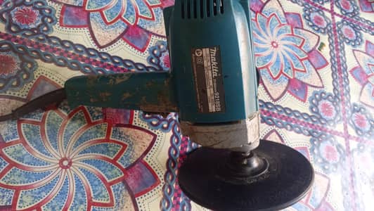 Makita 9218SB 180mm Professional Polisher / Buffer – Made in Japan
