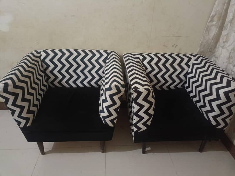 2 single sofa 1