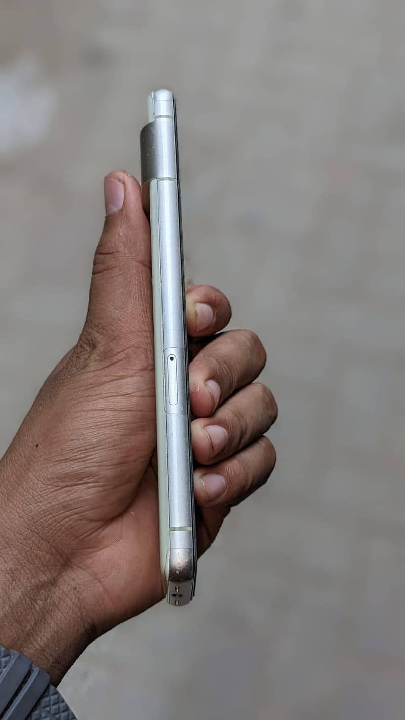 Google pixel 7.  Pta approved 3