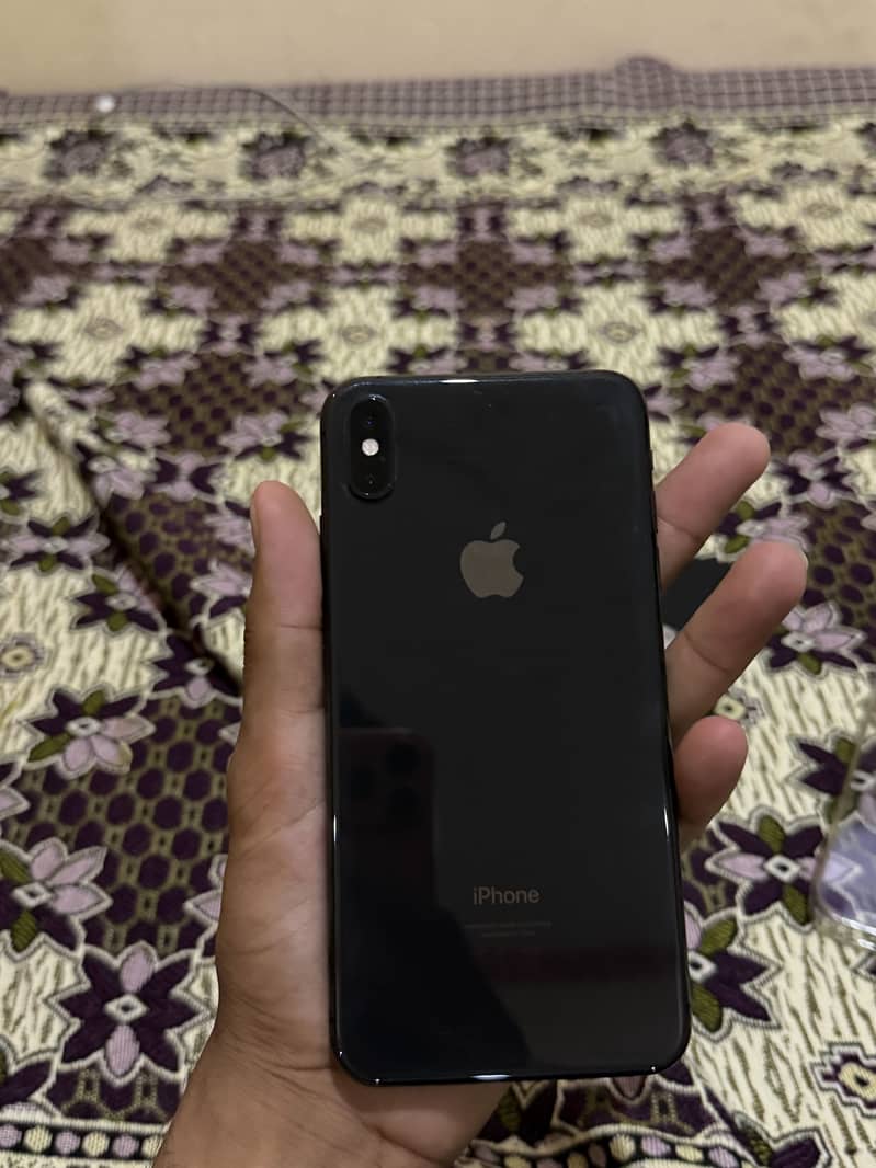 Xsmax 1