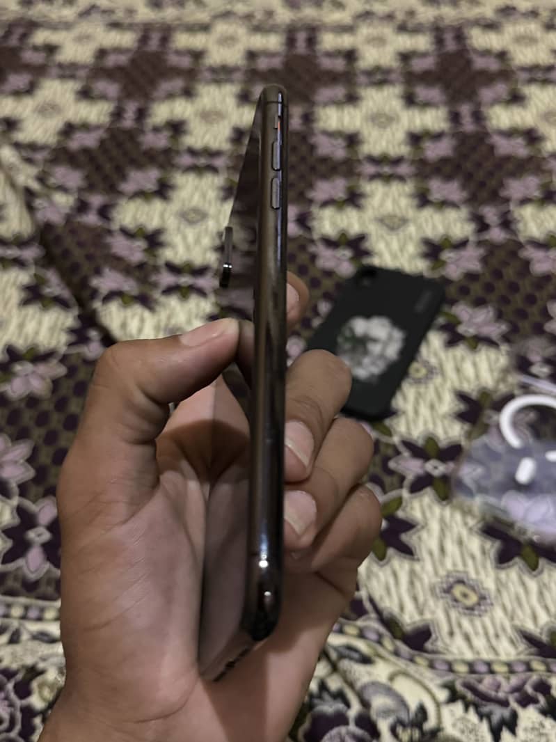 Xsmax 5