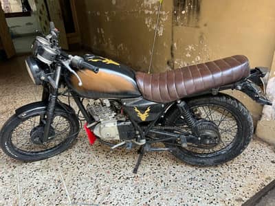 Urgent Sale Suzuki 150 . . modified good condition