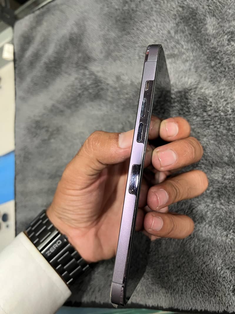 iphone 14 pro max 4