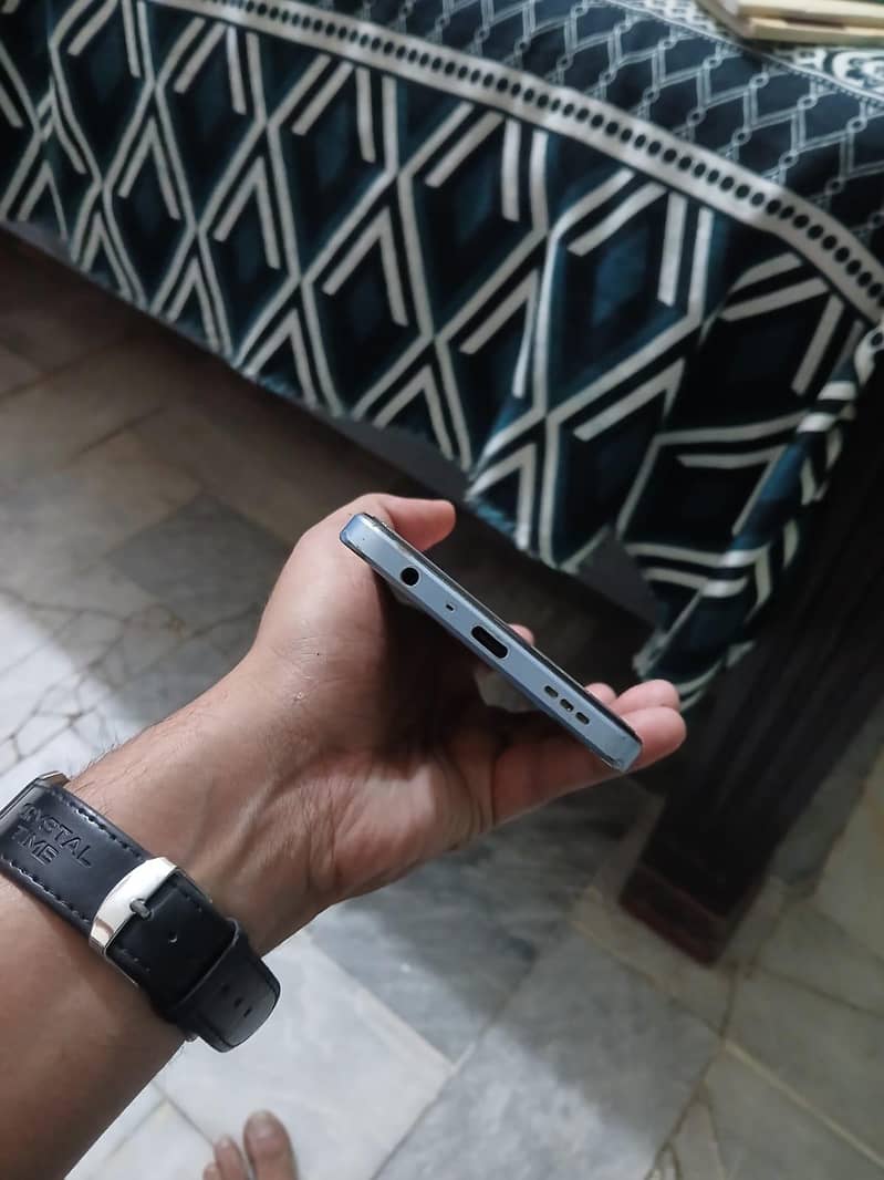 oppo a60 5