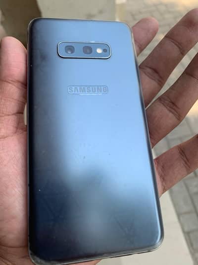 Samsung s10e