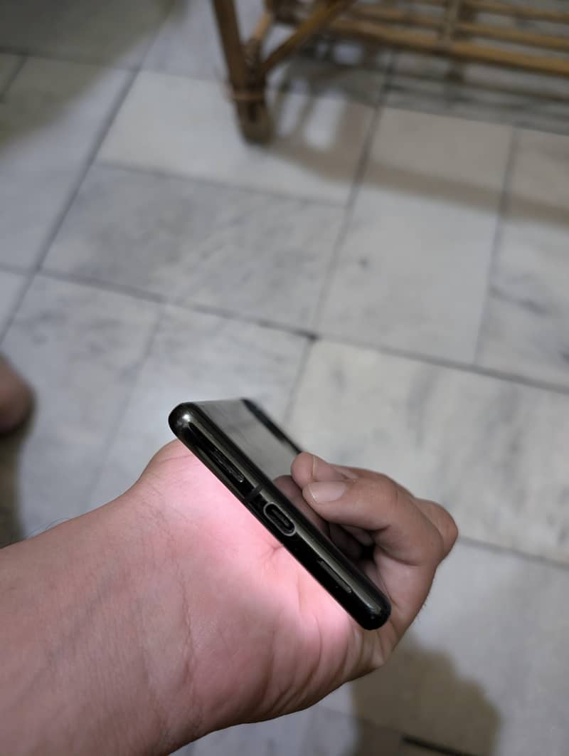 Google pixel 7 pro 4