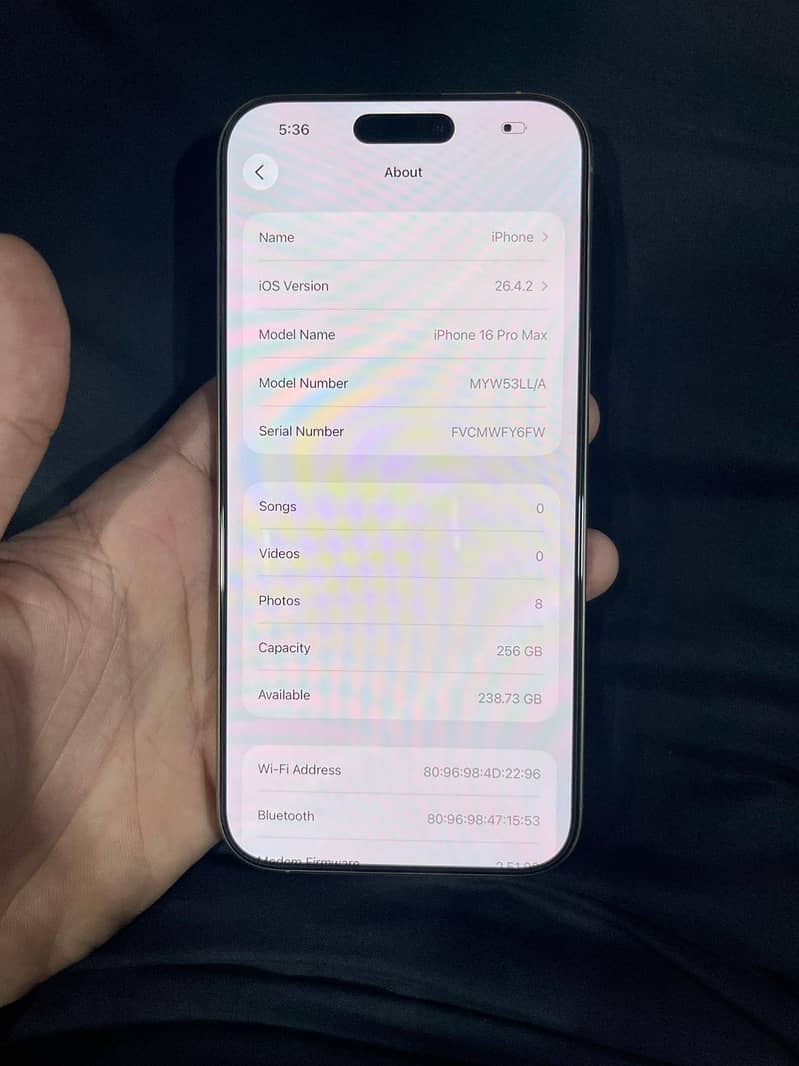 iphone 16 pro max 4