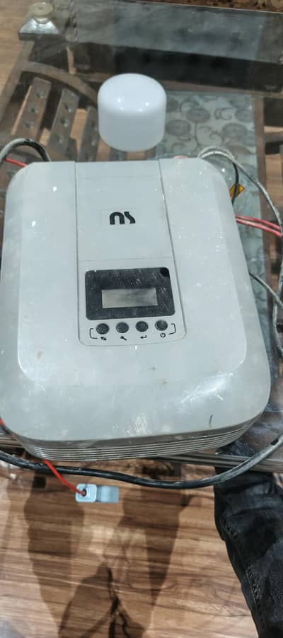 UPS 1200 Solar Inverter /    Condition 10/10
