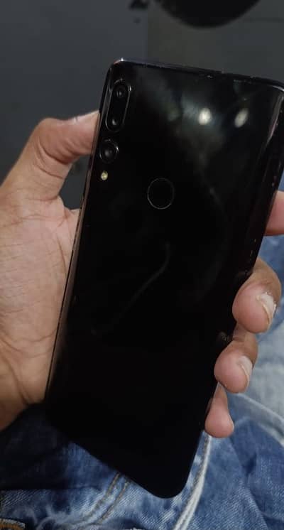 Y9s Pta  128gb