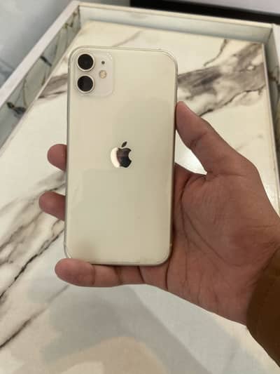 I phone 11 256gb battery 76 halt face. Id of