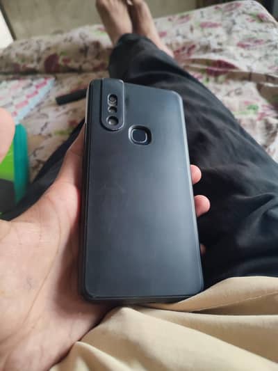 Vivo V15 | Non-PTA | 8/256 | 32MP Pop-up Camera | 18,000