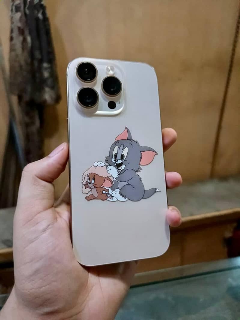 iPhone 16 Pro JV 3