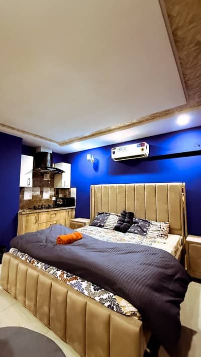 Daily basis, and weekly basis fully furnished luxury Studio apartments available for rent Gulberg greens Islamabad