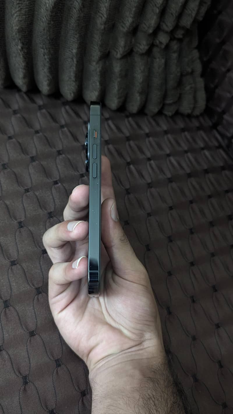 Iphone 14 pro 2