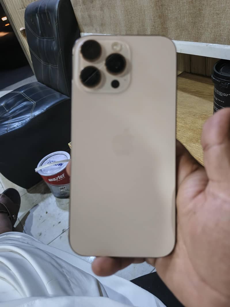 iphone 16 Pro Max 0