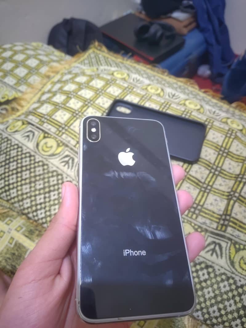 iphone xs max 1