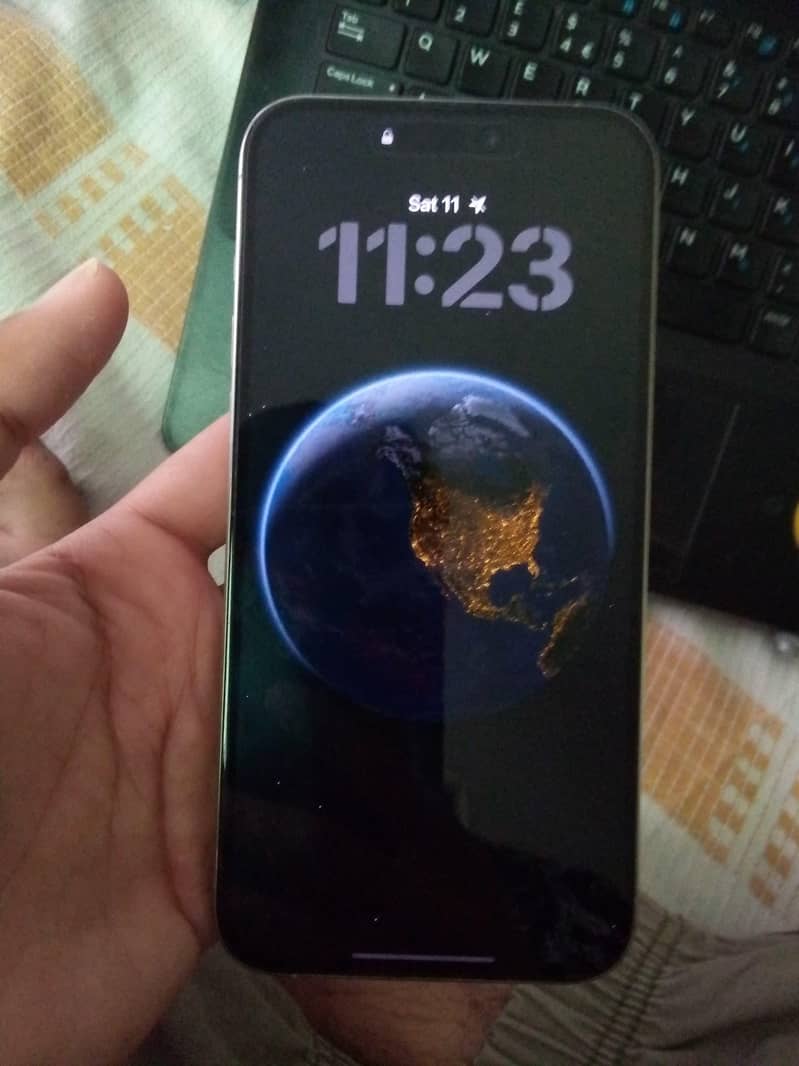 iphone 15 pro max 4