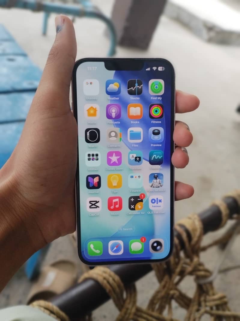 iPhone 13 5