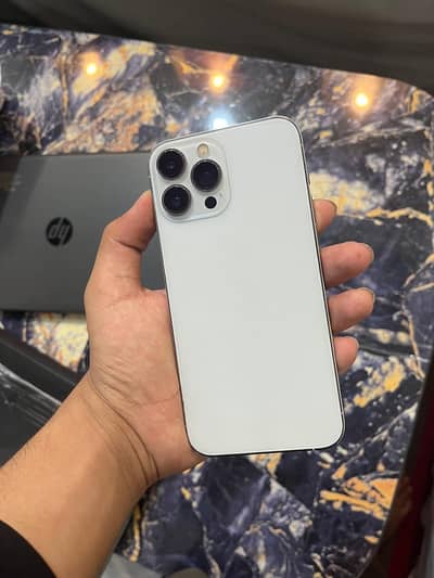 Iphone 13 pro max jv with box
