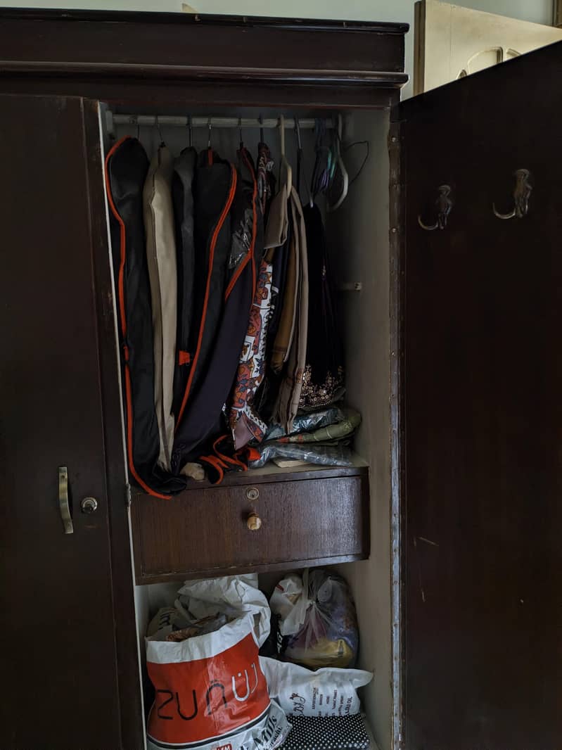 Almari/wardrobe 3