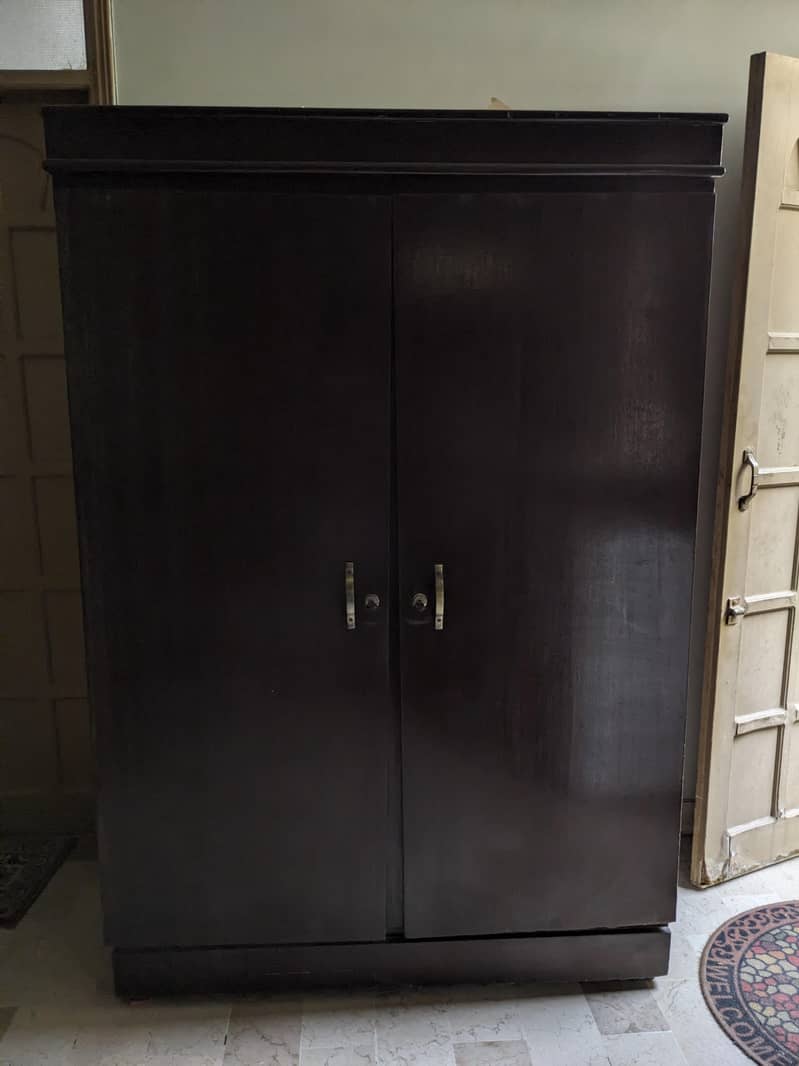 Almari/wardrobe 6
