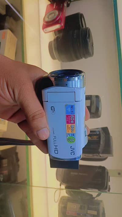 jvc cam full HD camera 16gb  internal memory  wifi