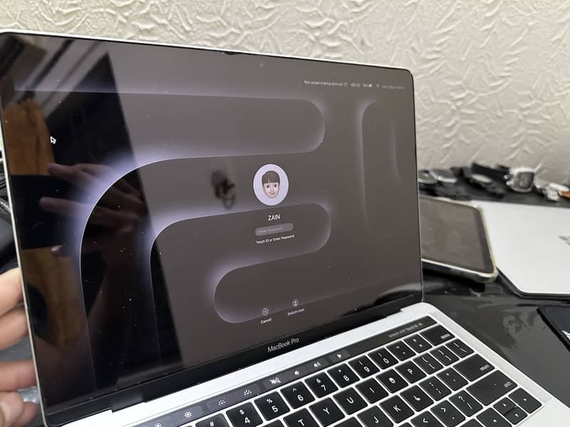 Macbook 17 pro 1
