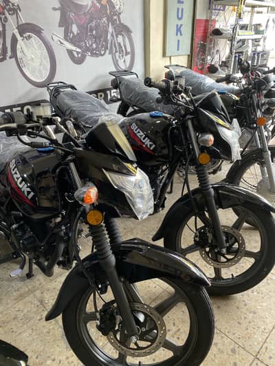 SUZUKI GR 150 2026 ALL COLOURS AVAILABLE WITH JUMBO PACKAGE