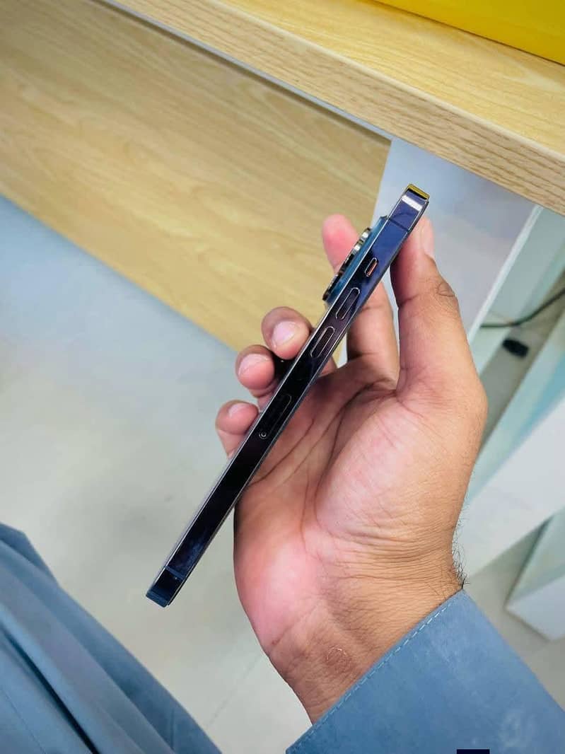 iPhone 14 Pro Max 1