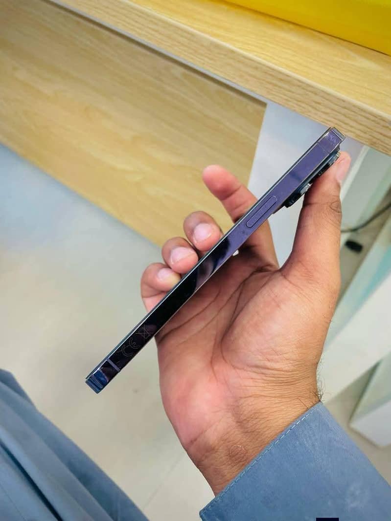iPhone 14 Pro Max 3