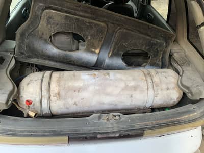LPG Cylinder for Car – Excellent Condition