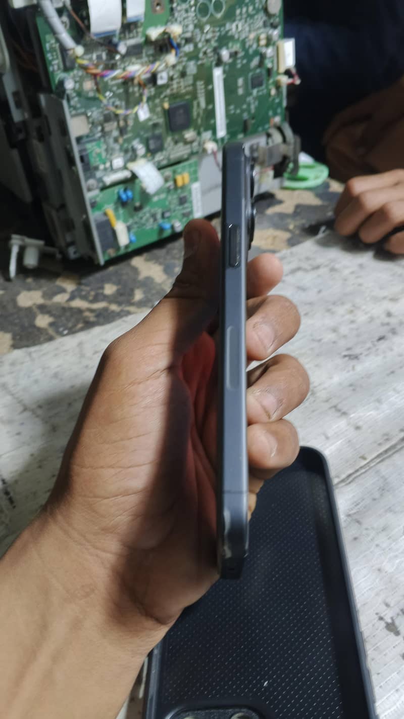 Iphone 15 pro max 1