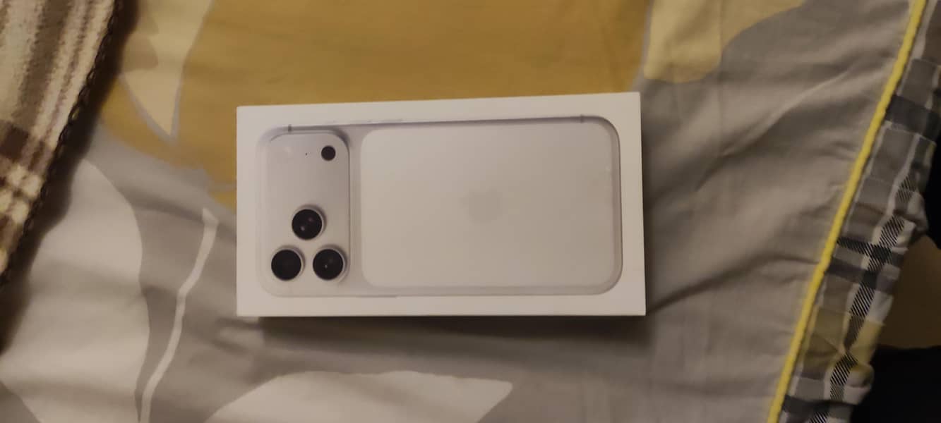 Iphone 17 Pro max 1