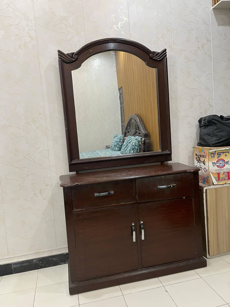 dressing table 9