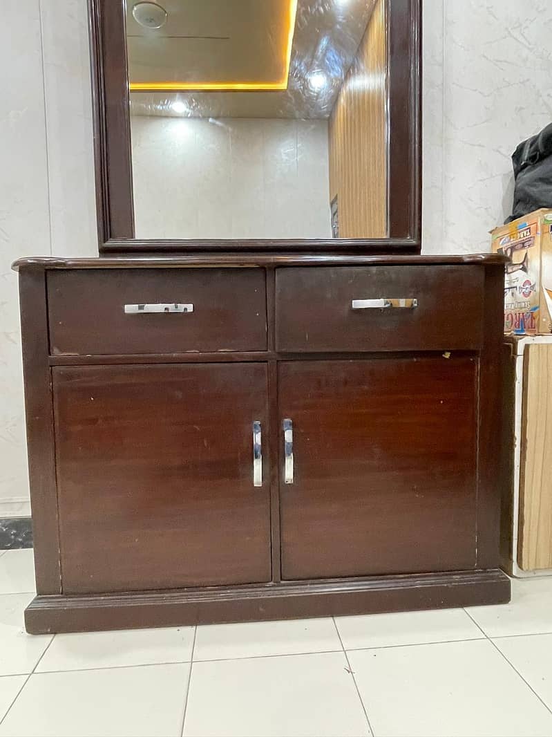dressing table 12
