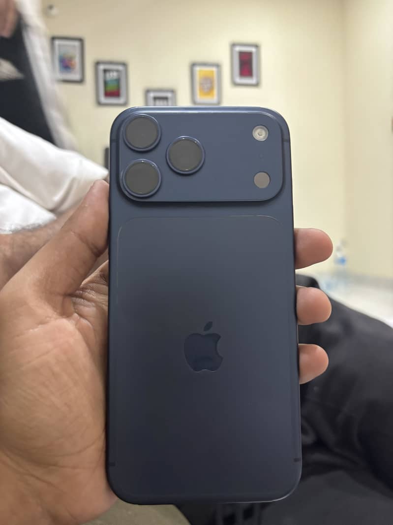 Iphone 17 pro max 6