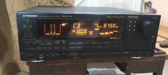 Pioneer VSX 9700S amplifier