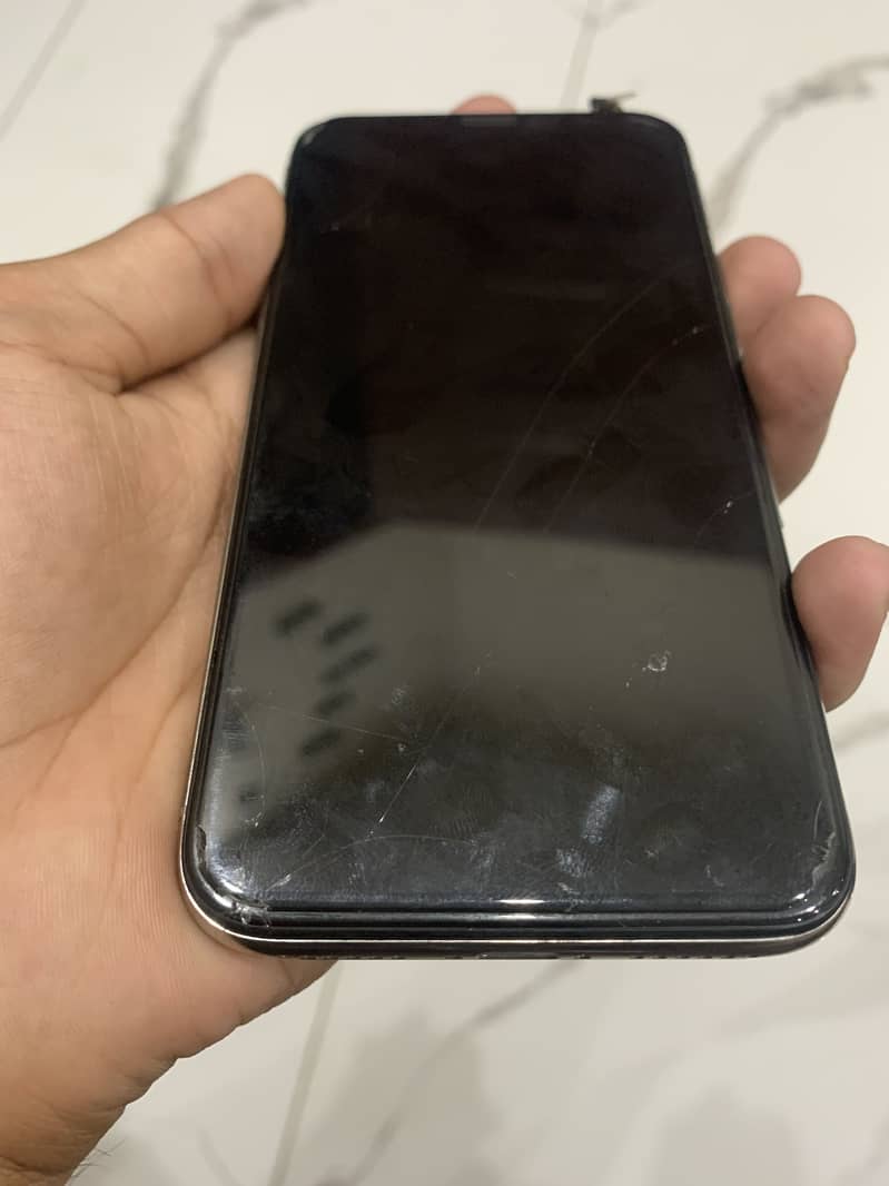 iPhone X 3