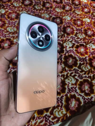OPPO Reno 12f