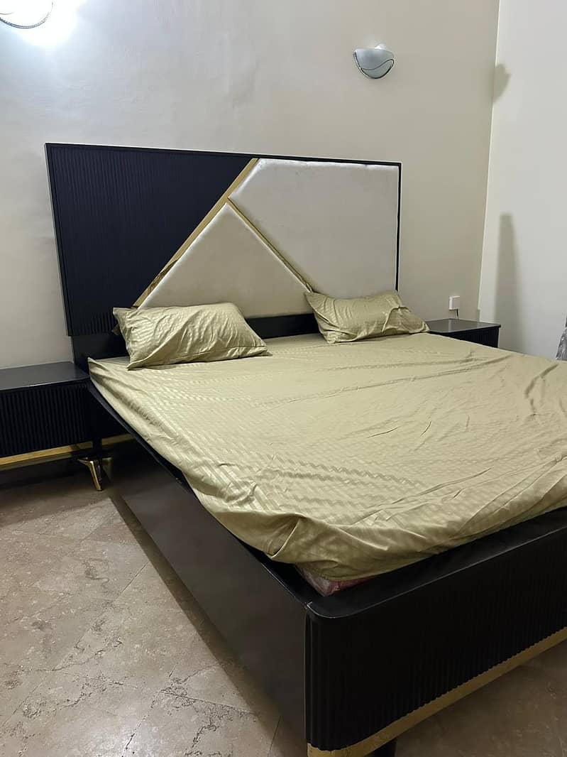 bed sofa dining 0