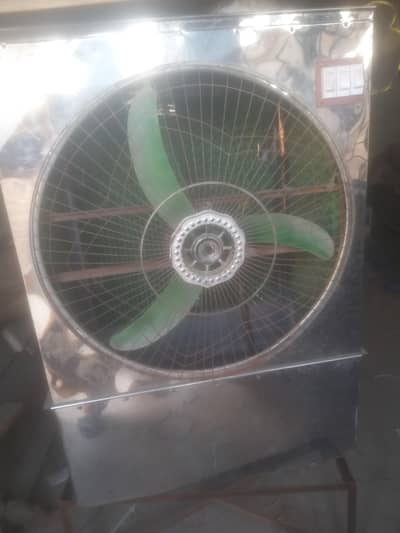 solar or bijli dono par chalta ha seeply sat ha