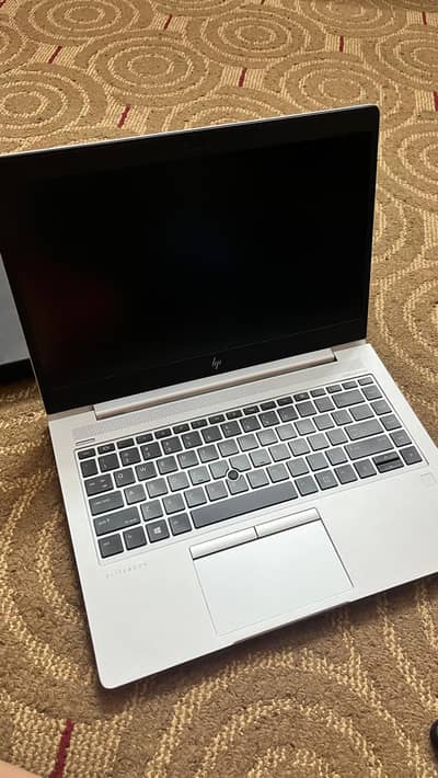 Hp 840G5 Ci5 8th gen 16gb ram 256gb ssd 14" led 64 bit